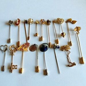 Bundle of stick pins